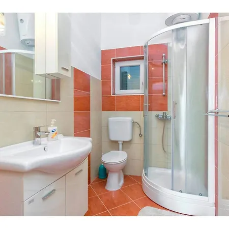 Villa Pletikosa - Rural With Outdoor Pool Bristane