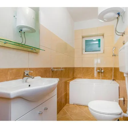 Villa Pletikosa - Rural With Outdoor Pool Bristane